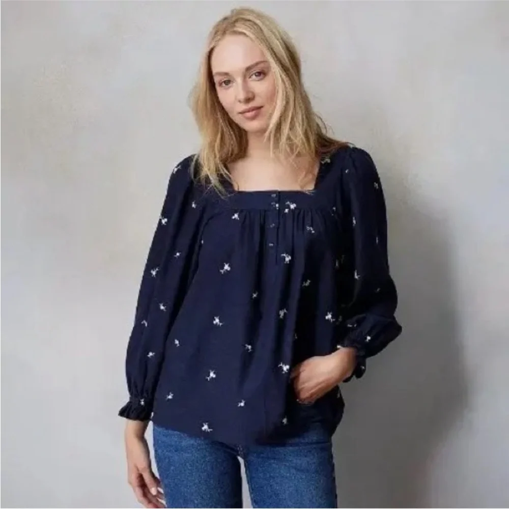 LC Lauren Conrad Blue Square Neck White Floral Shirt - Picture 1 of 5